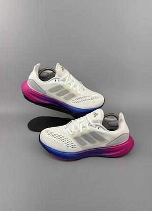 Женские технологические беговые кроссовки adidas pureboost 22