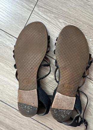 Шкіряні босоніжки ugg 5