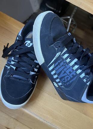 Продам кросівки heelys в хорошому стані