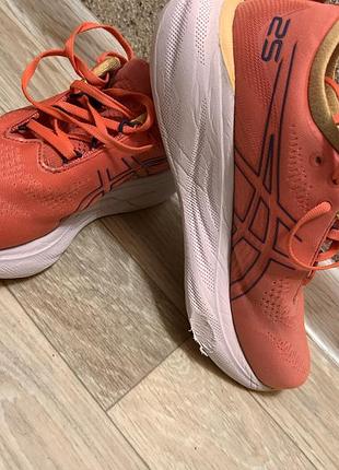 Кросівки жіночі asics gel-nimbus 25 peach 6