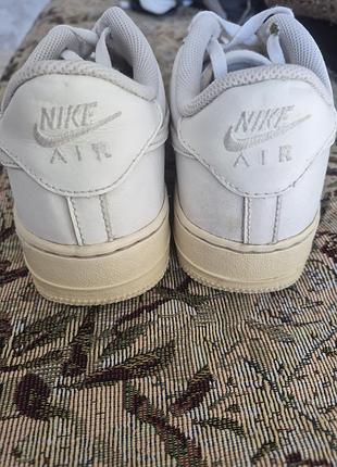 Кросівки nike шкіряні білі,39 размер ,по стельке 25 см 3