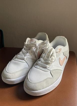Nike sb. 38 2