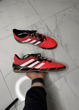 Чоловічі футбольні бампи / індорки adidas (розмір 46)