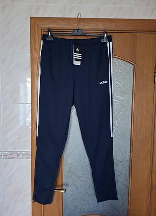 Спортивні штани чоловічі adidas сині розмір l