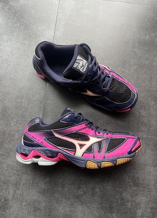 Кросівки жіночі mizuno wave bolt 6 2