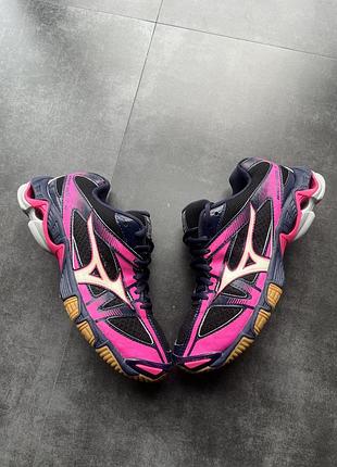 Кросівки жіночі mizuno wave bolt 6 3