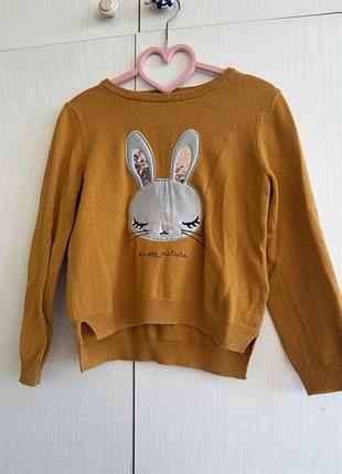 Светр для дівчинки h&m гірчичний з малюнком зайчика 3-4 роки