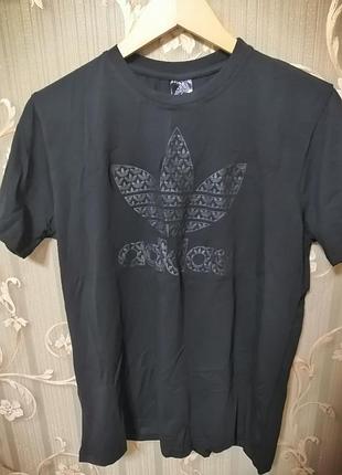 Футболка чоловіча adidas чорна розмір s з логотипом adidas