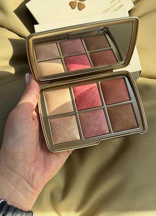 Палетки для макіяжу від hourglass ambient lighting edit - unlocked