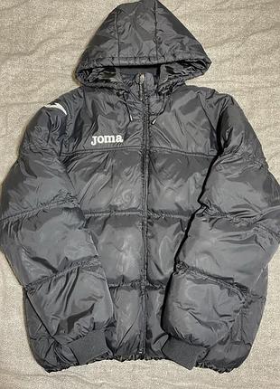 Чоловіча зимова куртка joma, чорна, розмір xl (маломірна, на l)