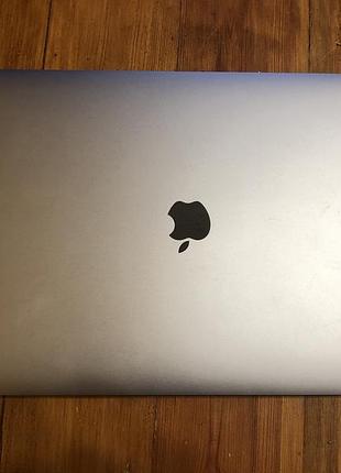 Ноутбук macbook pro a1990 2018 i7/16gb/512gb с проблемой