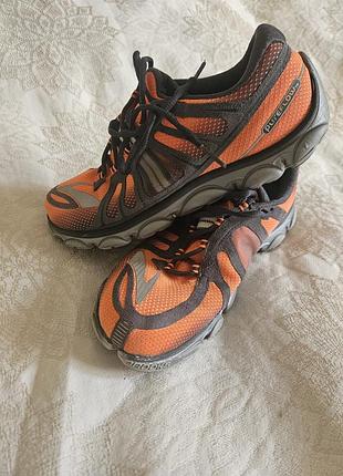 Кросівки чоловічі для бігу brooks