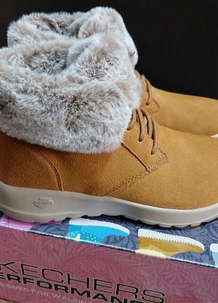 Демисезонные женские ботиночки skechers