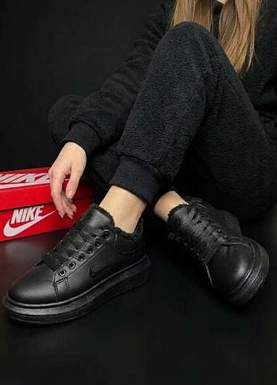 Распродажа! остатенная пара! женские зимние кроссовки nike/низкие утепленные кроссовки на меху найк
