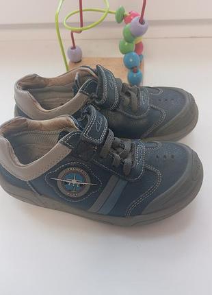 Шкіряні кросівки clarks trainee pilot jets, розмір 28 (устілка ~17.5 см) + іграшка в подарунок!