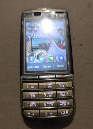 Nokia asha 300/ 3