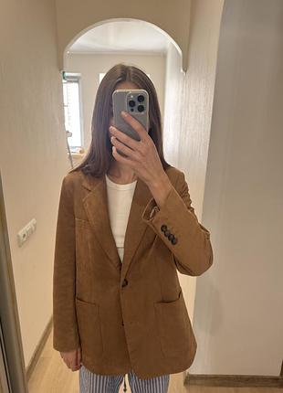 Коричневий піджак stradivarius