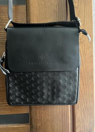Чорна чоловіча сумка месенджер через плече у стилі philipp plein