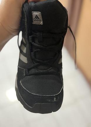 Демісезонні adidas, є дефект 2