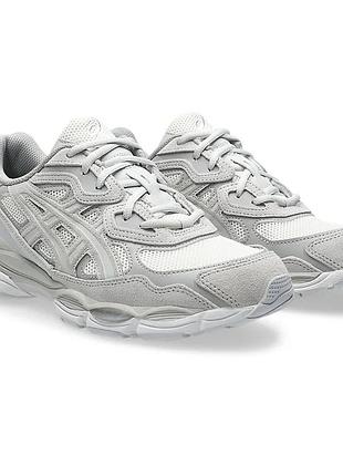 Чоловічі кросівки asics gel nyc 42 р nike jordan
