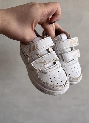 Nike . ідеальний стан 2