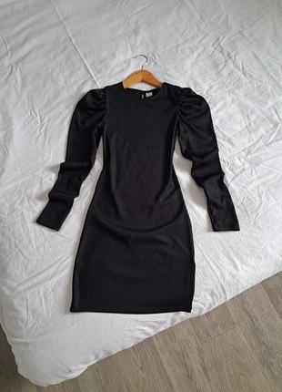 Женская мини-платье в рубчик с объемными рукавами черная h&amp;m