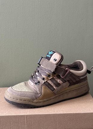 Кеди жіночі adidas forum low коричневі