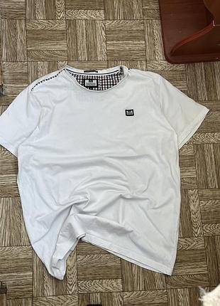 Футболка weekend offender