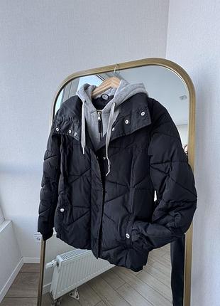Жіноча курточка cropp з капюшоном