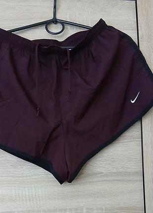 Шорты женские nike