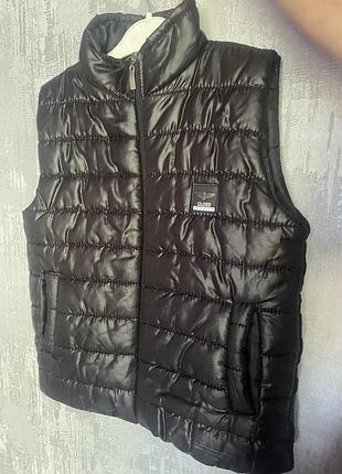 Продам жилетку дитячу