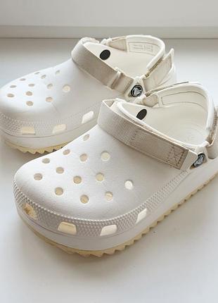 Женские белые сабо, шлепанцы crocs classic hiker clog