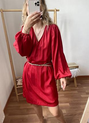 H&m червона сатинова сукня 6