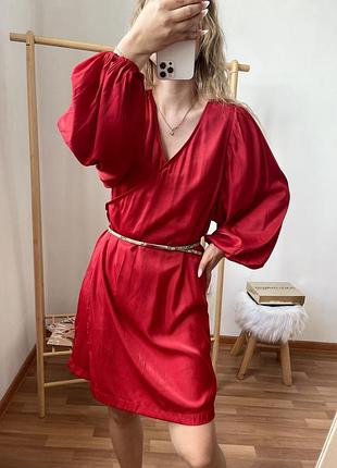 H&m червона сатинова сукня 8