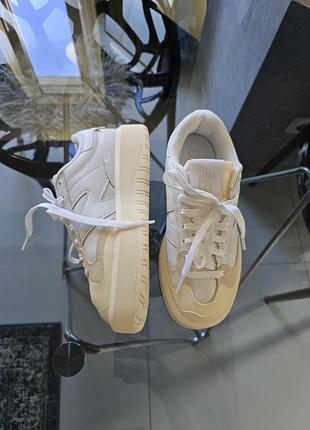 Кросівки жіночі new balance ct302 білі