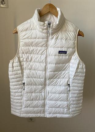 Patagonia women's down sweater vest