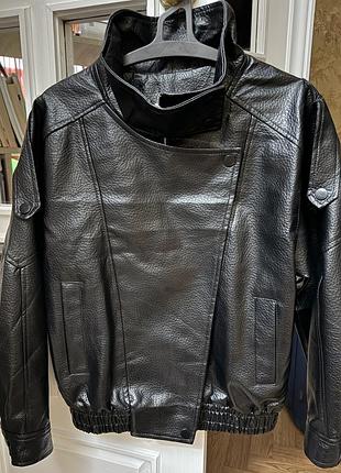 Куртка жіноча ,косуха чорна,бомбер в стилі zara