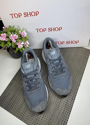 Оригінальні кросівки new balance 3