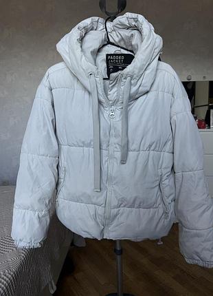 Куртка осіння stradivarius