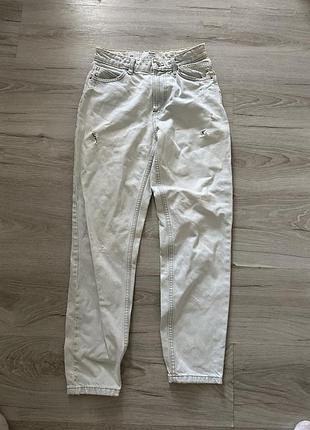 Джинси жіночі bershka mom блакитні