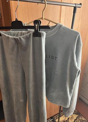 Костюмчик minimalist