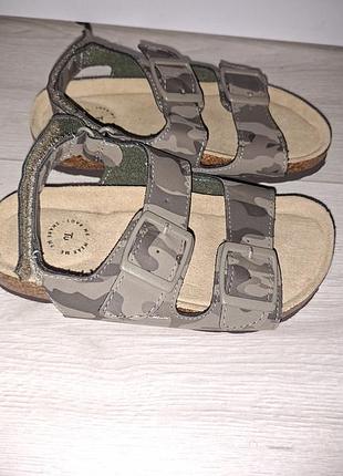 Босоніжки р.28