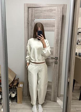 Жіночий костюм zara