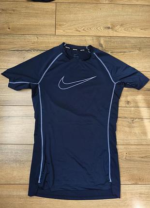 Термо футболка nike pro