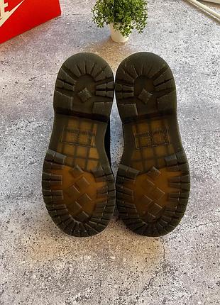 Жіночі черевики dr. martens 10