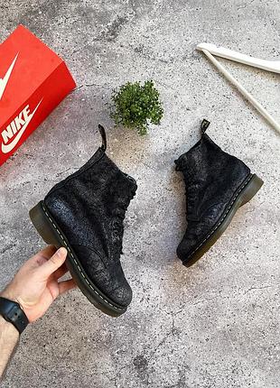 Оригінальні жіночі черевики dr. martens 1460