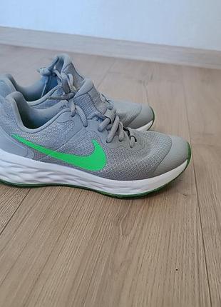 Удобные кроссовки nike / беговые кроссовки