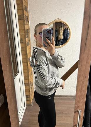 Светер жіночий 2