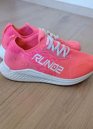 Удобные детские кроссовки без шнуровок/ кроссовки для девочки run