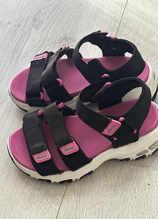 Босоніжки для дівчаток skechers чорно-рожеві, розмір 27-28, довжина устілки 18 см